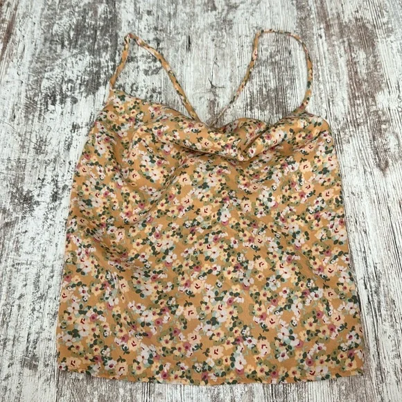 Le Lis Floral Strappy Tank Top - Picture 5 of 9